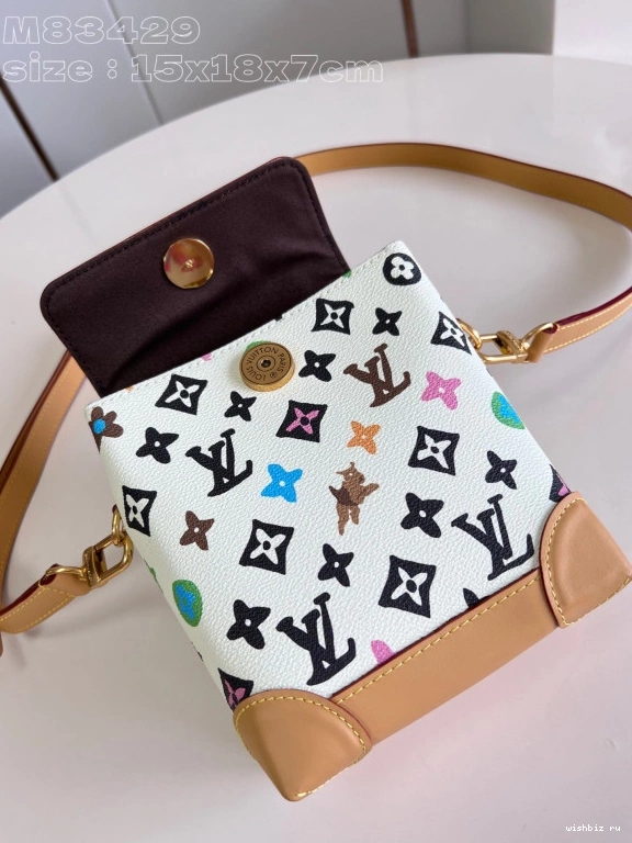 WIS VUITTON LOUIS Steamer Nano 0306